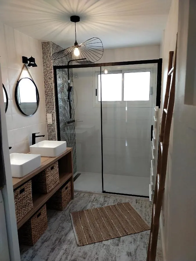 Le 106 - Spacieux Elegant T5 - 106 M2 - De 1 A 4 Chambres - Wifi Exterieur Rodez Apartment